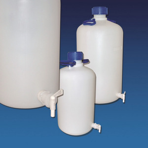 Botellas con grifo de drenaje.