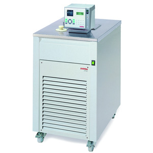 Criotermostatos de circulación, temperatura ultrabaja, serie HighTech SL con mayor rango de temperatura